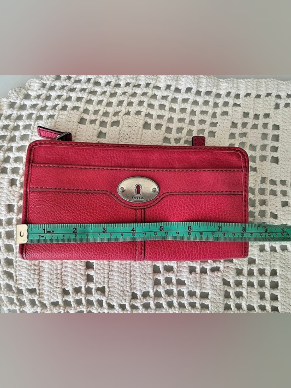 Fossil Pink Wallet - Picture 3 of 8